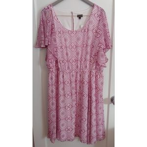 NWT Torrid Size 3x Flutter Sleeve Medallion Dress